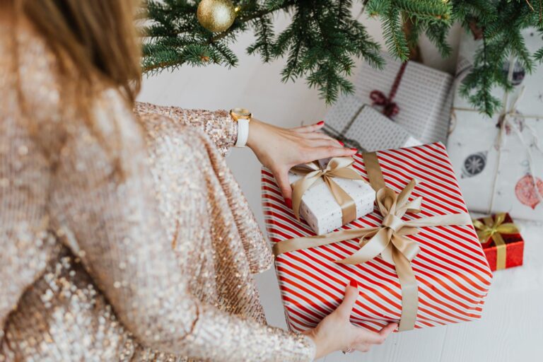 Gift Guide: Thoughtful Ideas for the Father Figures in Your Life