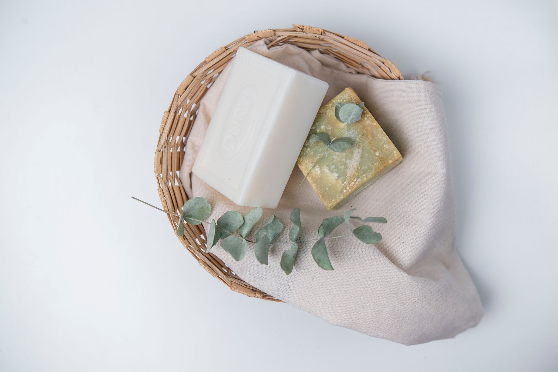 Neem Soap: How to Fight Body Odor Naturally This Summer