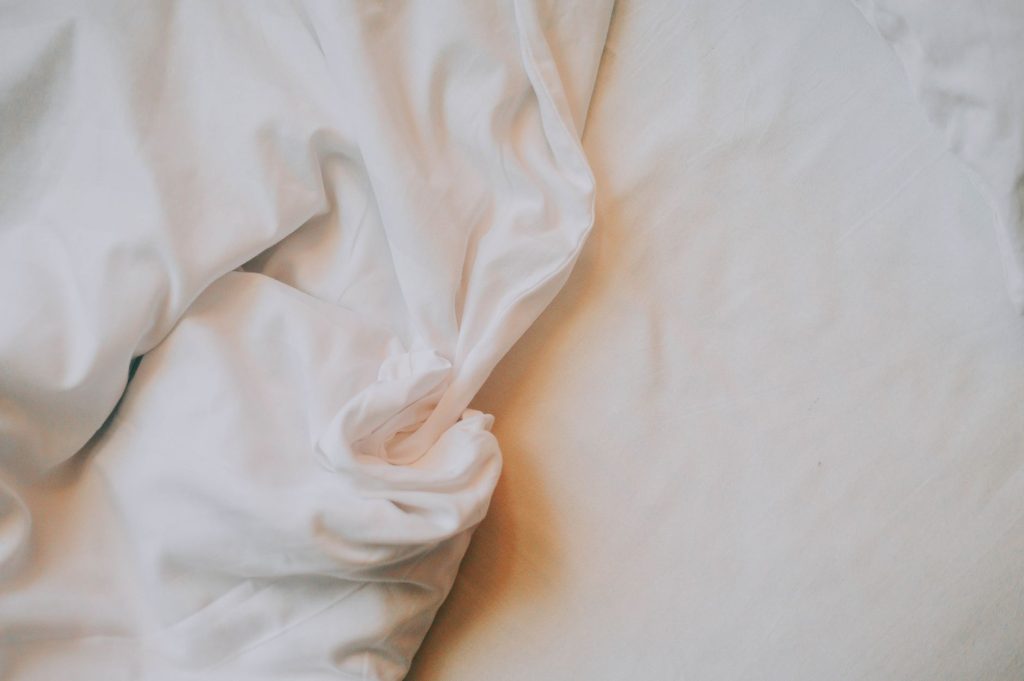 Are Egyptian Cotton Sheets Good for Hot Weather? 5 Things to Know Before You Buy