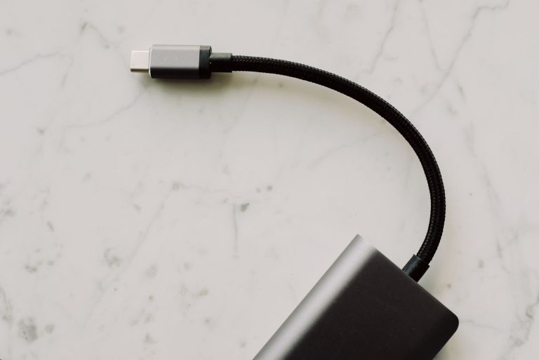 How to Choose a USB-C Cable and Adapter for Everyday Devices