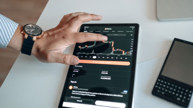 The face behind the trading screenshots: checking crypto “mentor” accounts